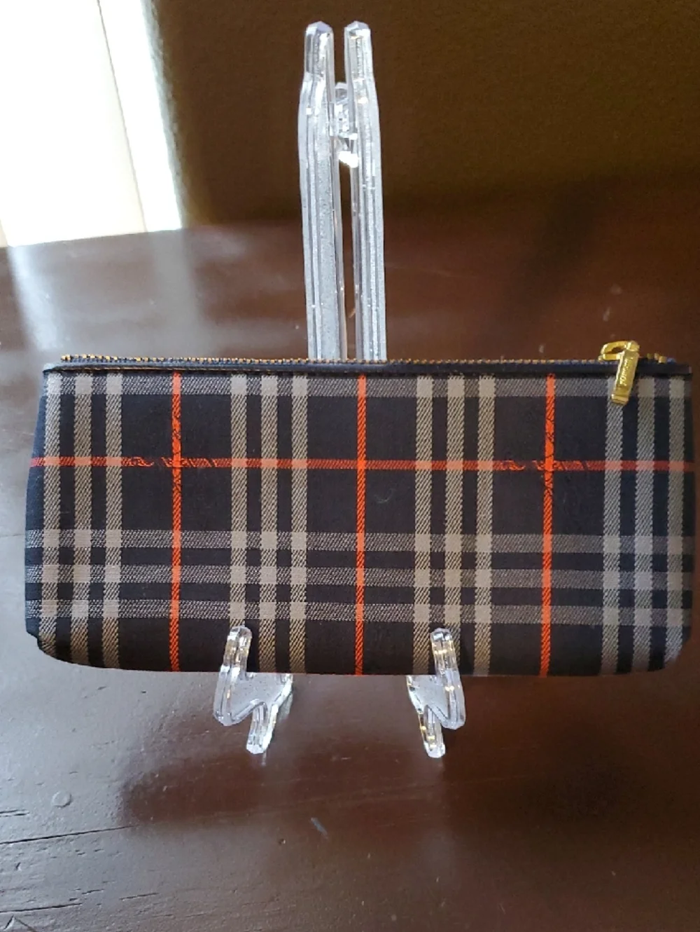 Burberrys of London Plaid Zip Wallet in Black and Tan with Red Accents - Picture 2 of 8